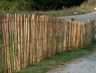 Staketenzaun aus Haselnuss 5m und 10 m x 120 cm holzundgarten.de
